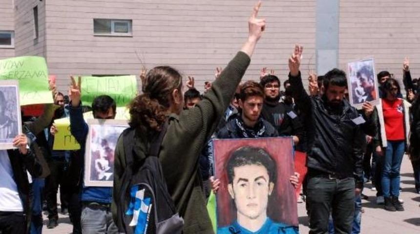 Bolu'da 17 Yıl &Ouml;nce &Ouml;ld&uuml;r&uuml;len &Ouml;ğrenci Anıldı