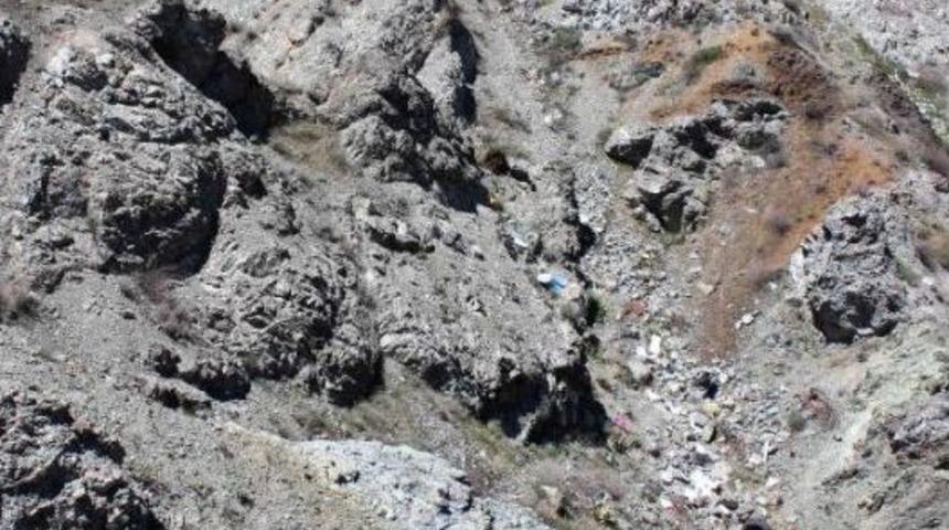 2 &Ouml;ğretmen 50 Metrelik U&ccedil;urumda &Ouml;ld&uuml;