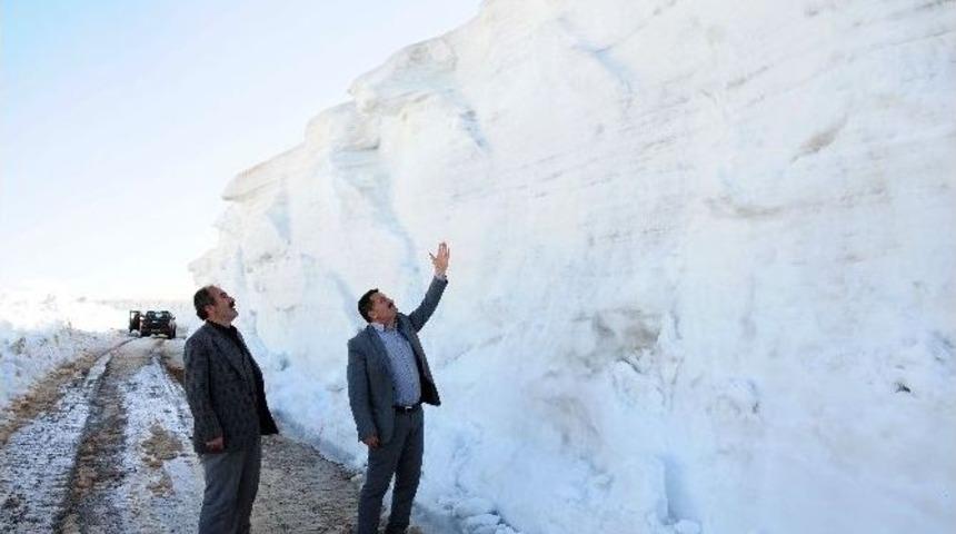 Kara Kış Etkisini S&uuml;rd&uuml;r&uuml;yor