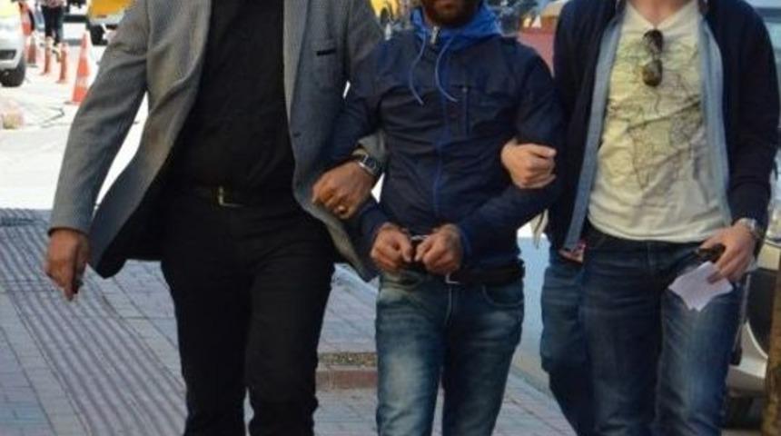 Aranan Su&ccedil; Makinesi Ara&ccedil; Kurşunlayınca Yakalandı