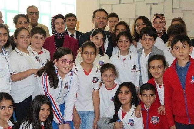 Diyarbakır&rsquo;da &rsquo;hep Beraber Sanat&rsquo; Sergisi A&ccedil;ıldı 3