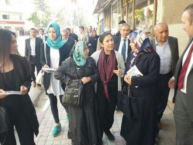 Ak Parti Milletvekili Adayı Ceritoğlu Esnaf Ziyaretlerini S&uuml;rd&uuml;r&uuml;yor 3