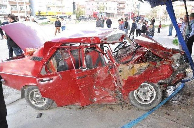 Yozgat&rsquo;ta Ambulansın Karıştığı Kazada 1 Kişi &Ouml;ld&uuml;, 3 Kişi Yaralandı 1