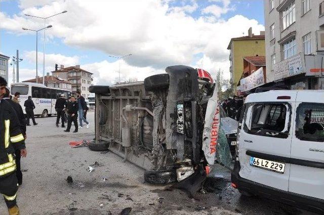 Yozgat&rsquo;ta Ambulansın Karıştığı Kazada 1 Kişi &Ouml;ld&uuml;, 3 Kişi Yaralandı 2