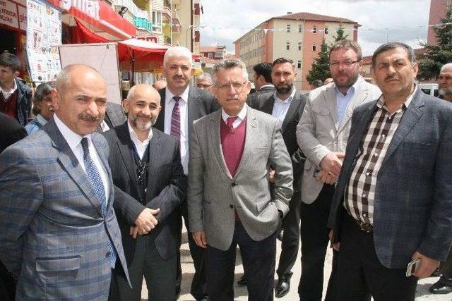 Yozgat Bozok Yıldızı Derneği&rsquo;nden İhtiya&ccedil; Sahibi &Ouml;ğrenciler Yararına Kermes 1
