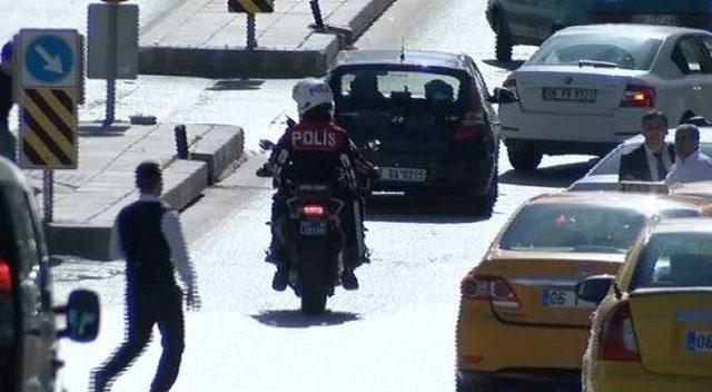 (&ouml;zel Haber) Başkent&rsquo;te Taksici Kavgası: 4 Ağır Yaralı 1