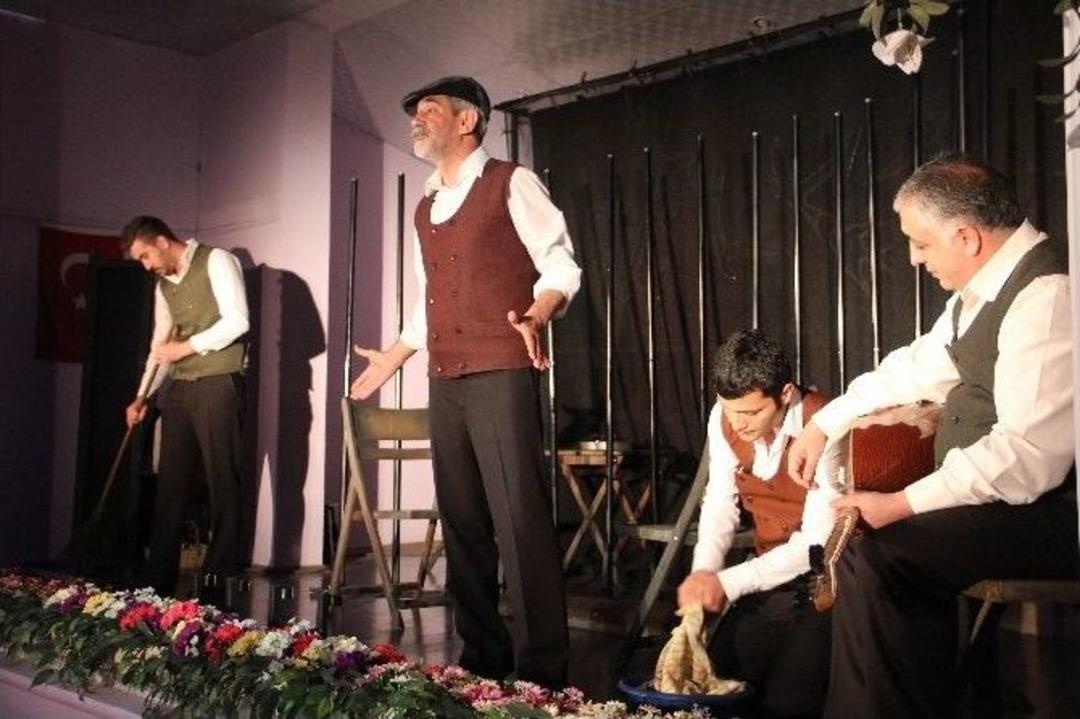 Elazığ&rsquo;da &rsquo;son Kuşlar&rsquo; Mahkumlar İ&ccedil;in Sahnelendi