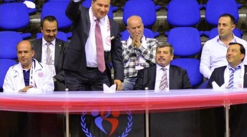 Karesi&rsquo;de Dostluk Galip Geldi