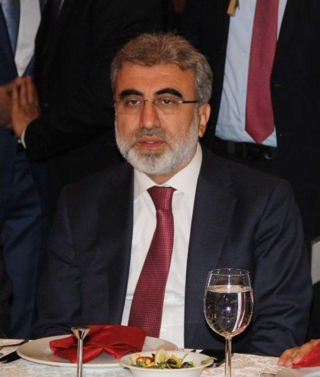 Enerji Ve Tabii Kaynaklar Bakanı Taner Yıldız: 3