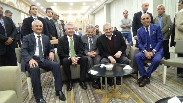 Binali Yıldırım Erzincan’ın 15 Mayıs’ta Cumhurbaşkanını Ağırlayacağını Açıkladı