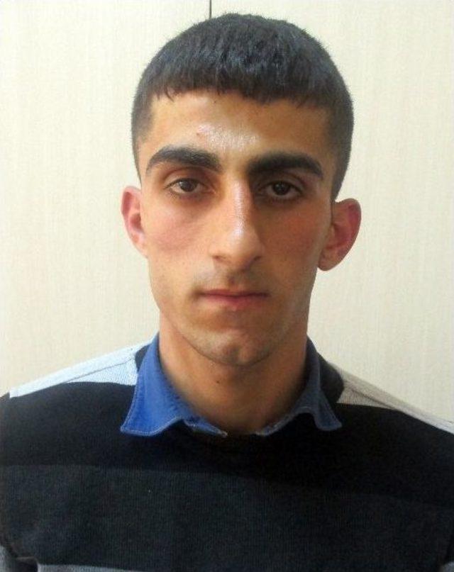 Sürüngen Hırsızlar Önce Kameraya Sonra Polise Yakalandı 3