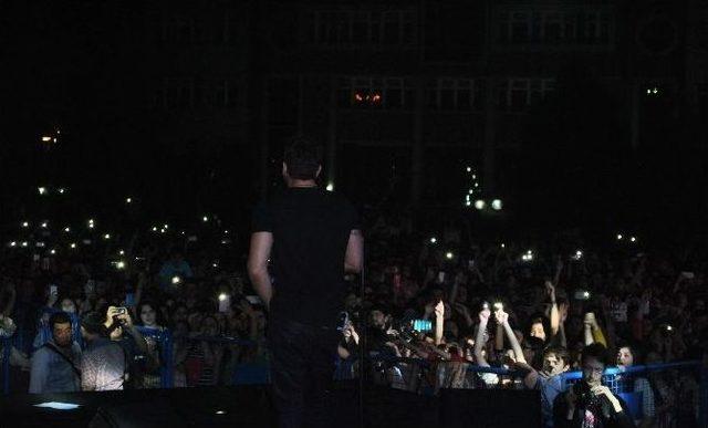 Adü Öğrencileri Kolpa Konseriyle Coştu 1