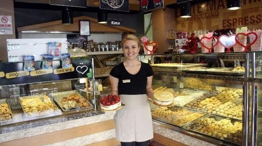 Aydınlı Bayanların İşi Kolaylaştı