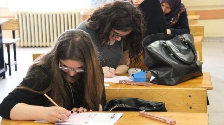 Zeytinburnu Okumaya Doymuyor