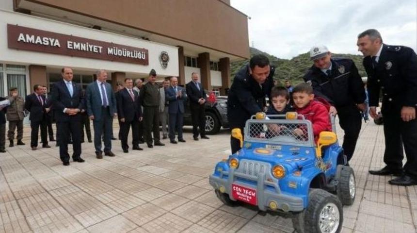 Vali &Ccedil;omaktekin Trafik Kurallarına Dikkat &Ccedil;ekti