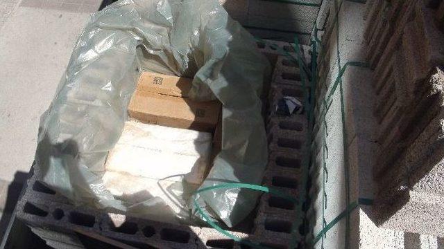 Briket Dolu Kamyonda Ka&ccedil;ak Sigara 2