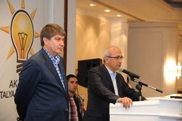 L&uuml;tfi Elvan Antalya&rsquo;da Turizm Sekt&ouml;r&uuml;yle Buluştu 3