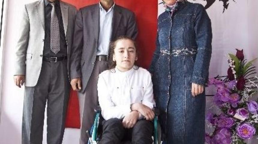 Engelli Gence Anlamlı Bağış