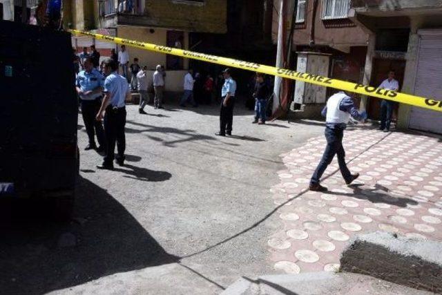 Diyarbakır'da Silah Ve Satırlı Kavga: 4 Yaralı