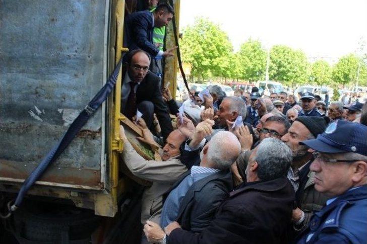 Kayseri’de 500 Bin Domates Fidesi Ve 1 Ton Gübre Dağıtıldı G2