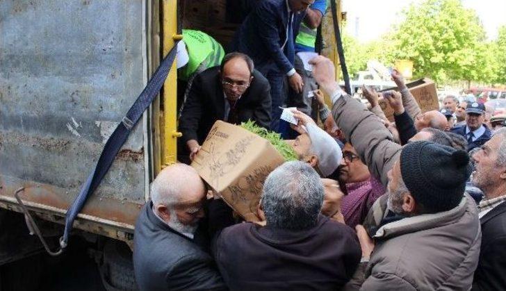 Kayseri’de 500 Bin Domates Fidesi Ve 1 Ton Gübre Dağıtıldı G3