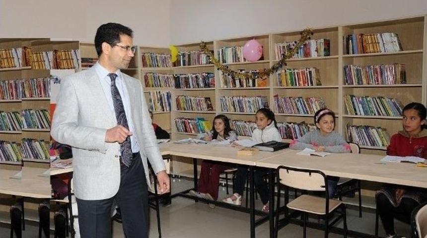 Petrol Ortaokulu K&uuml;t&uuml;phanesi A&ccedil;ıldı