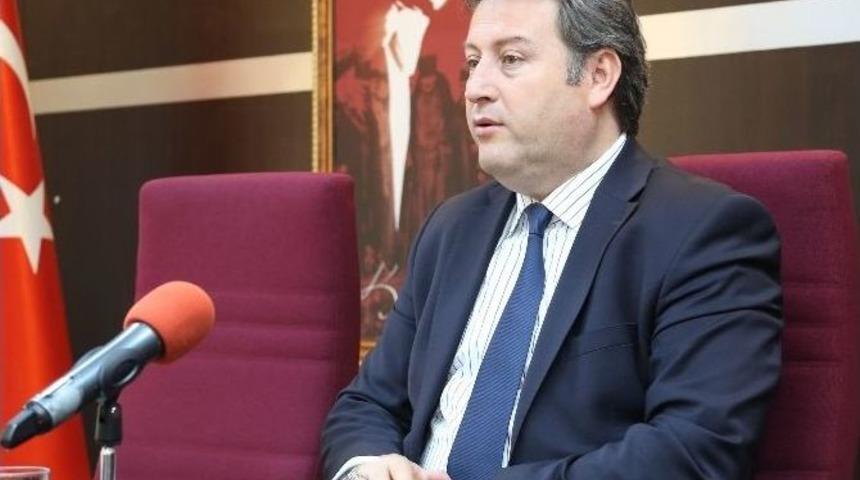 Hollanda’daki Türk Gençlere Altın Öğütler