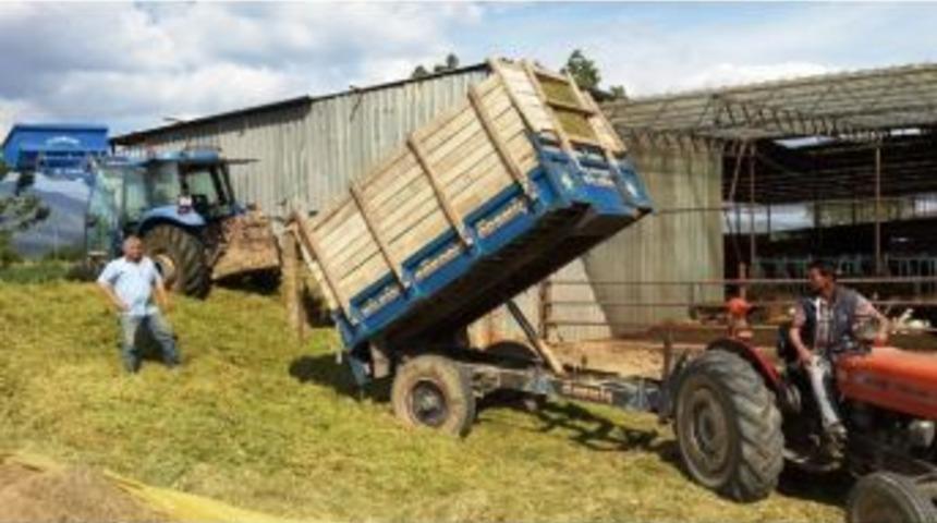 &Ouml;demiş Ovasında Arpa Silajı Hareketliliği