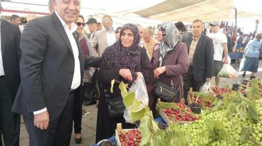 Salı Pazarı'nı Gezen G&uuml;rsel Tekin: Kıme Dokunuyorsan Dert K&uuml;p&uuml;