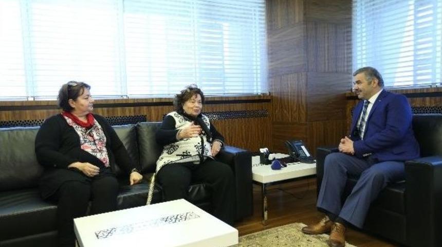 Yıldız Ayhan&rsquo;dan Başkan &Ccedil;elik&rsquo;e Ziyaret