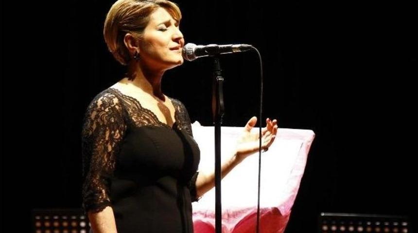 Vuslat-ı Bahar T&uuml;rk M&uuml;ziği Koneri Sa&uuml; K&uuml;lt&uuml;r Ve Kongre Merkezinde Ger&ccedil;ekleşti