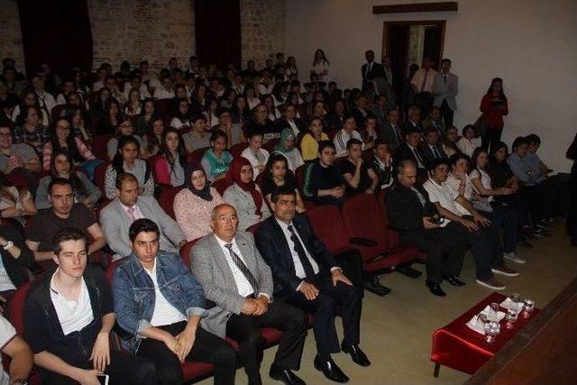 Kültür Ve Turizm Edirne İl Müdürü Hacıoğlu’ndan ’yaşadığımız Şehir Edirne’ Konferansı