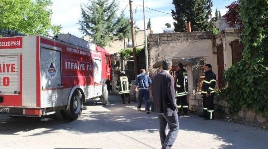 Adıyaman&rsquo;da Elektrik Panosunda Yangın &Ccedil;ıktı