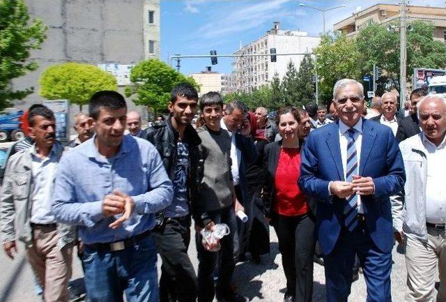 Mardin B&uuml;y&uuml;kşehir Belediyesi Eş Başkanı T&uuml;rk Midyat&rsquo;ı Ziyaret Etti 2