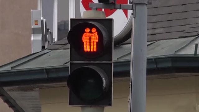 Eşcinsel trafik ışıkları geliyor 2