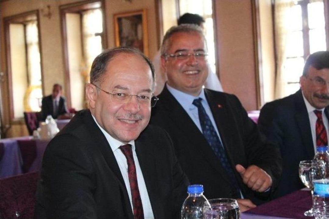 Sağlık Eski Bakanı Prof. Dr. Recep Akdağ: &ldquo;ak Parti İktidarının D&uuml;şmesi Bizi 30 Yıl Geri G&ouml;t&uuml;r&uuml;r&rdquo;