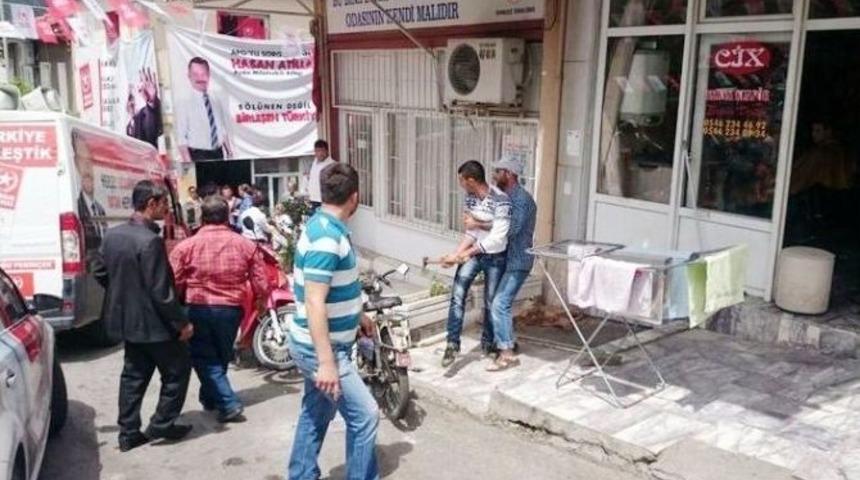 Aydın&rsquo;da Vatan Partili Milletvekili Adayları Saldırıya Uğradı