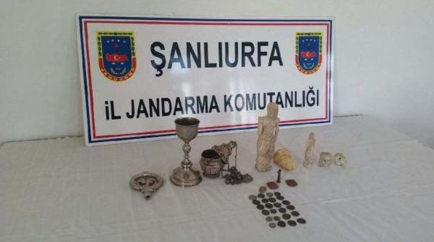 Suriye&rsquo;Den Getirilen Tarihi Eserler Ak&ccedil;akale&rsquo;De Ele Ge&ccedil;irildi