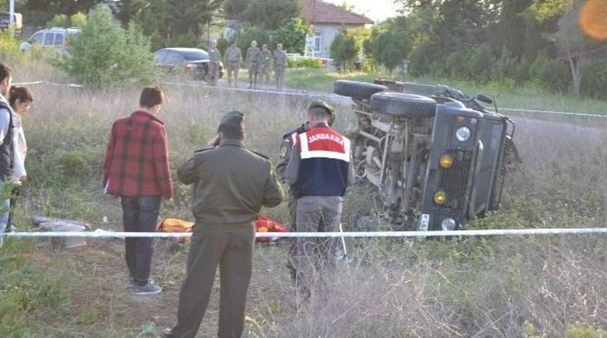 Gelibolu&rsquo;da Askeri Ara&ccedil; Kaza Yaptı: 1 Şehit, 3 Yaralı