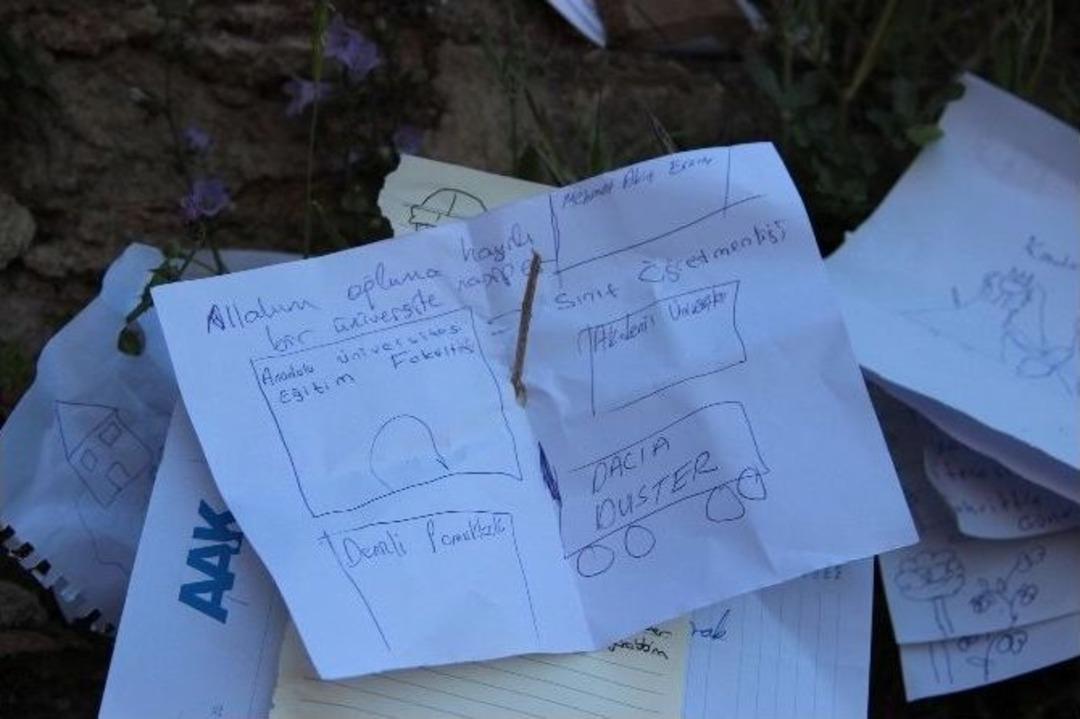 Y&uuml;zlerce Manisalı Bu Yıl Da Hacet Dede&rsquo;ye Akın Etti