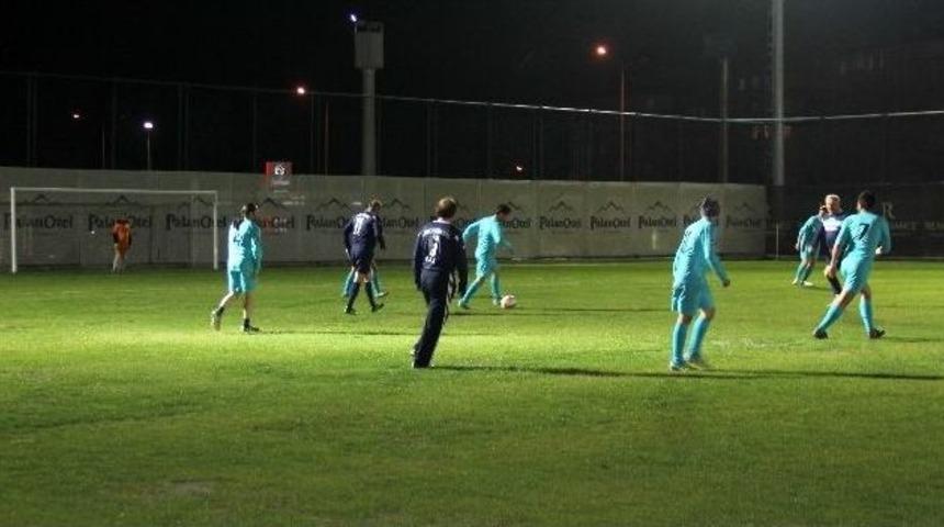 Fatih Terim&rsquo;in İzlediği Ma&ccedil;ta Gazeteciler, Meclis &Uuml;yelerini 3-2 Yendi