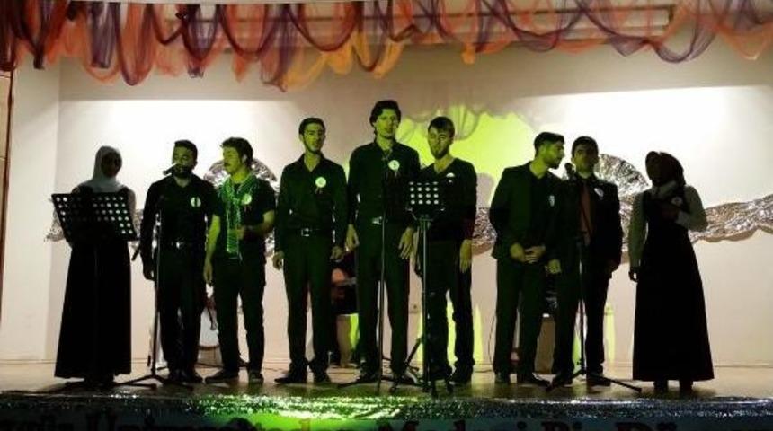 &Uuml;niversitede T&uuml;rk&ccedil;e Ve K&uuml;rt&ccedil;e T&uuml;rk&uuml; Yarışması