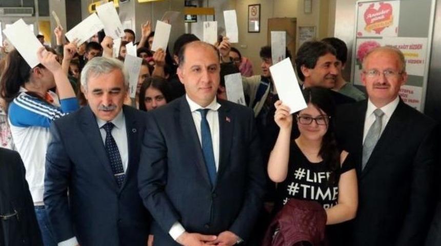 Amasyalı &Ccedil;ocuklardan Annelerine 65 Bin Mektup