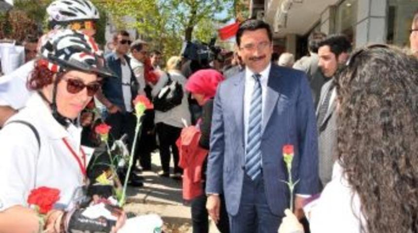 Ke&ccedil;i&ouml;ren&rsquo;in Bisikletli Geri D&ouml;n&uuml;ş&uuml;m Timi Yola &Ccedil;ıktı