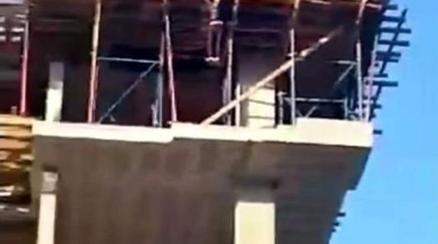 (&ouml;zel Haber) Antalya&rsquo;da Bir Kişi 5. Kattan Atladı