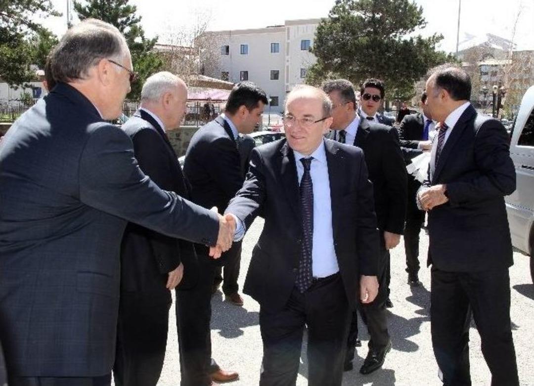 3 Yıl 8 Ay Valilik Yaptığı Erzurum&rsquo;a İ&ccedil;işleri Bakanı Olarak Geldi