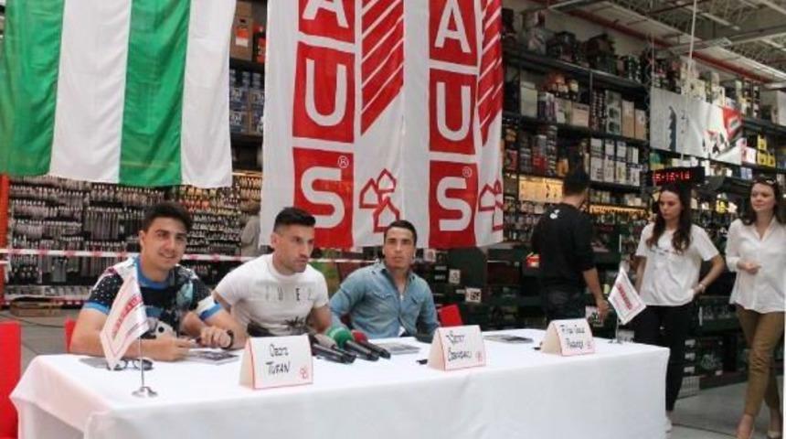Bursasporlu Josue, Şener Ve Ozan'den Imza G&uuml;n&uuml;
