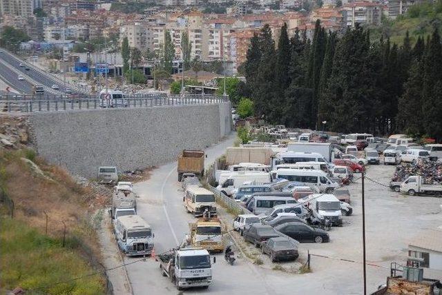 Kuşadası Belediye Meclisi Mezarlığı Görüştü