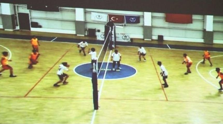 Vanlı &Ouml;ğretmenden Spora Yeni Bir Branş