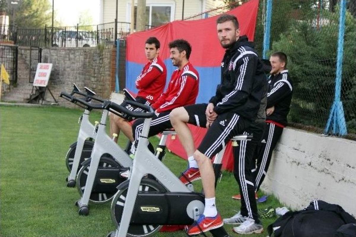 Kardemir Karab&uuml;kspor&rsquo;da Bursaspor Ma&ccedil;ı Hazırlıkları S&uuml;r&uuml;yor